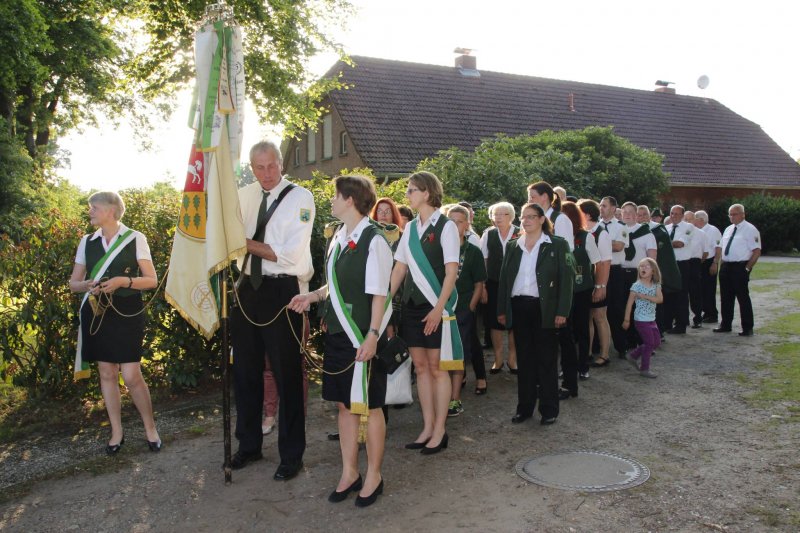 2015-07-11schuetzenball_koeniginmelanie001