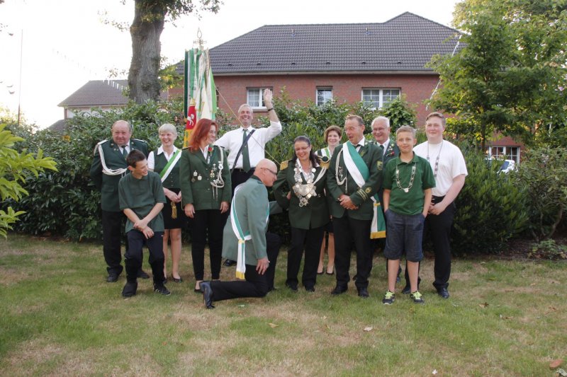 2015-07-11schuetzenball_koeniginmelanie057